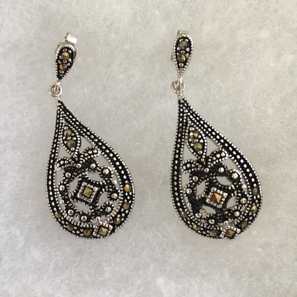 Dolce Giavonna sterling silver marcasite earrings - Picture 2 of 4